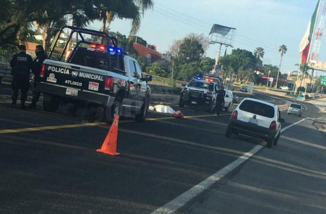 Camioneta embiste y mata a pastor en Atlixco