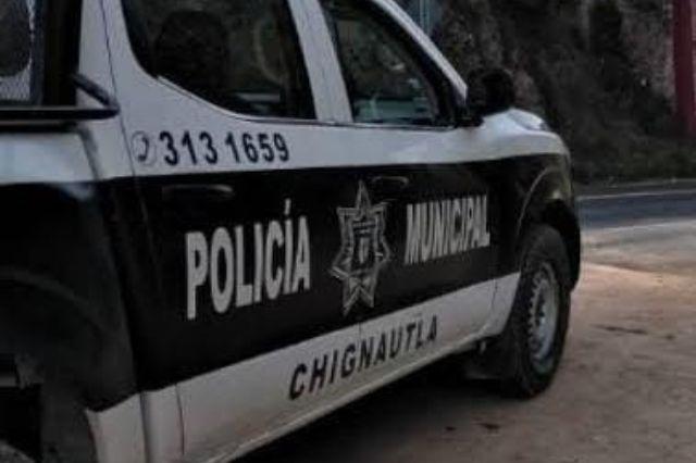 Policías de Chignautla vuelcan patrulla en la Teziutlán-Acajete; dos heridos