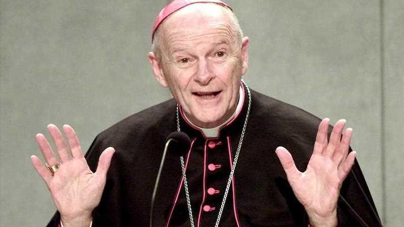 Papa expulsa a excardenal por pederasta