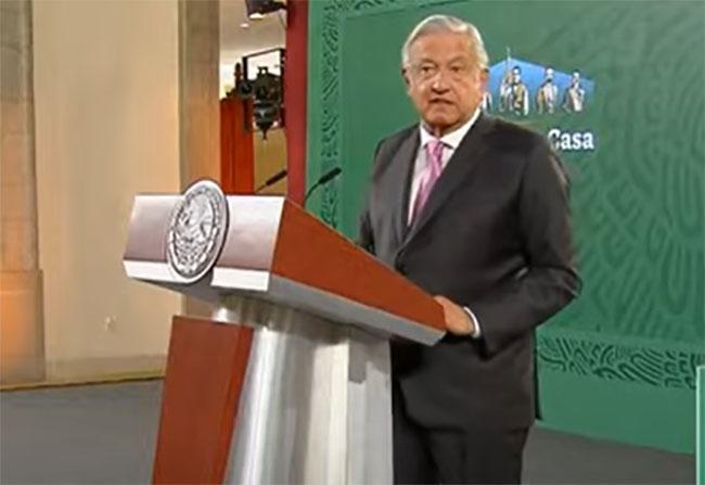 AMLO presenta los precios de los combustibles en México