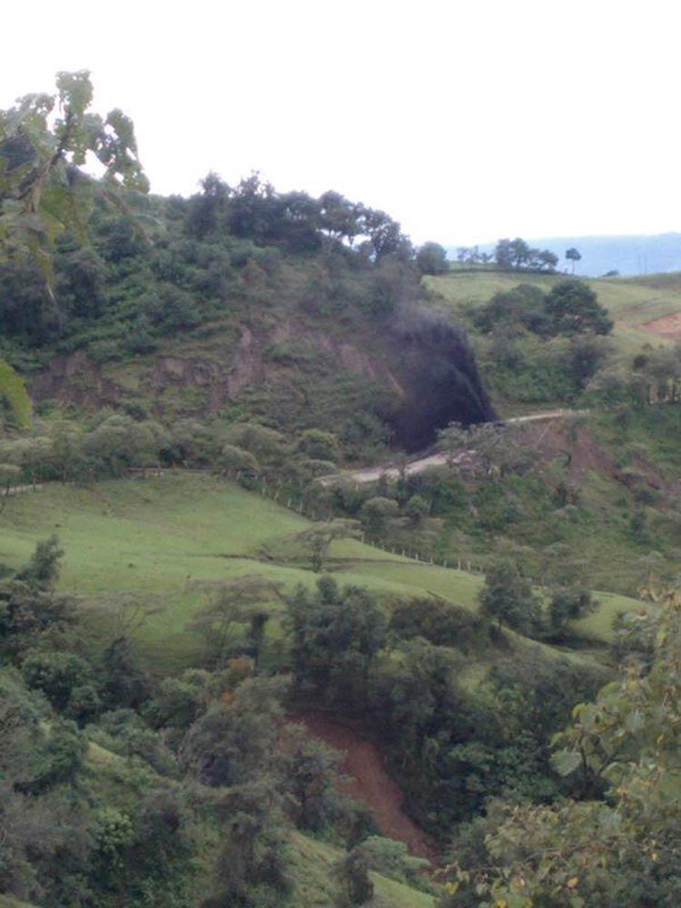 Pemex e ICA sabían del riesgo en el cerro de Cuaxicala