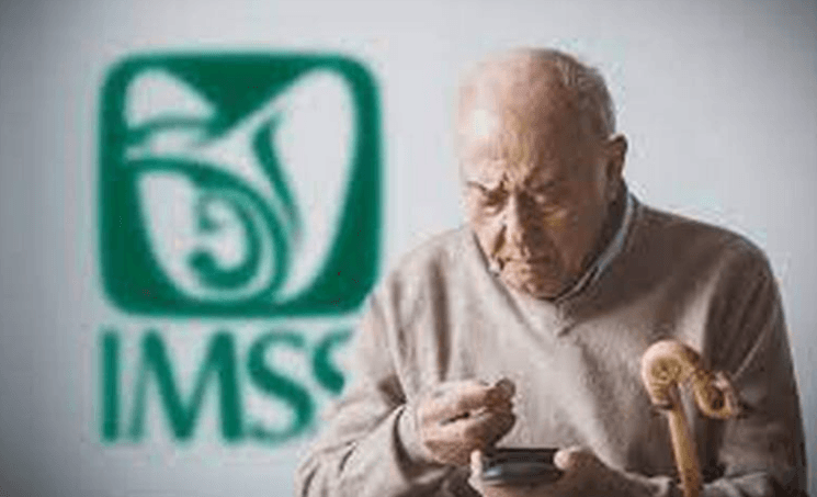 Este 30 de julio pagaron el mes de agosto a pensionados del IMSS