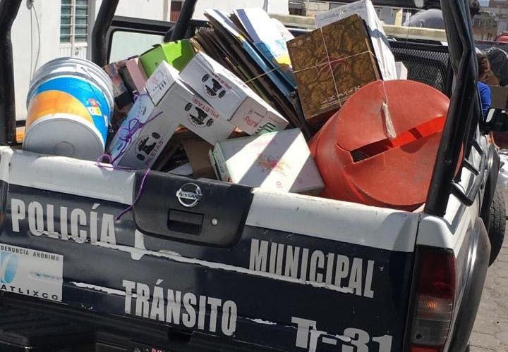 Se quejan franeleros por operativo para no apartar lugares en Atlixco