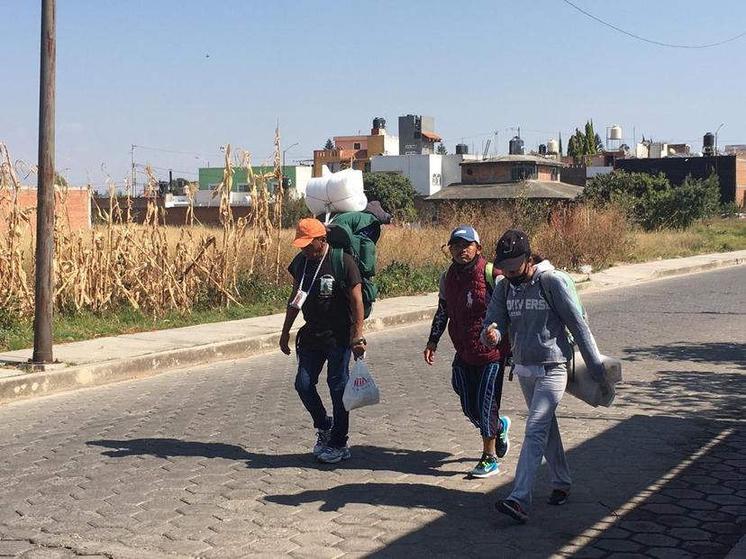 Peregrinos poblanos no le temen al Covid y viajan a la Basílica de Guadalupe