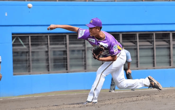 Pitcheo desde el Lejano Oriente a Pericos de Puebla