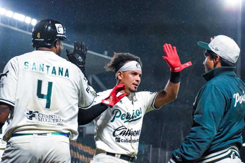 Pericos de Puebla recibe a Bravos de León