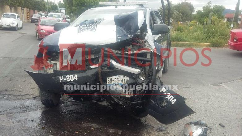 Persecución deja policía herido y 3 autos chocados en Tehuacán