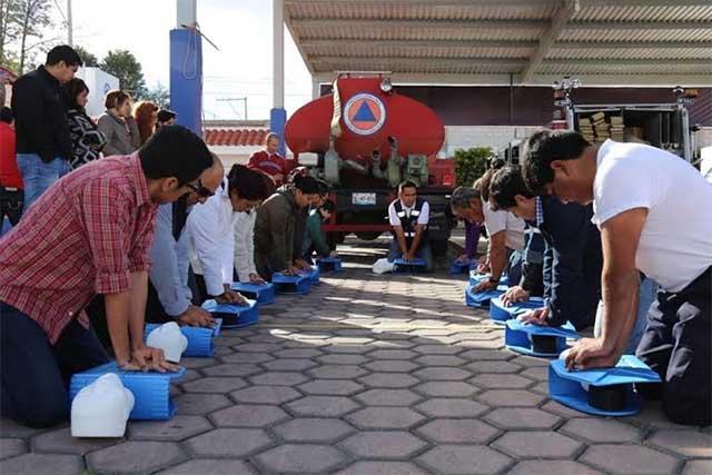 Capacitan a personal de balnearios en San Andrés Cholula