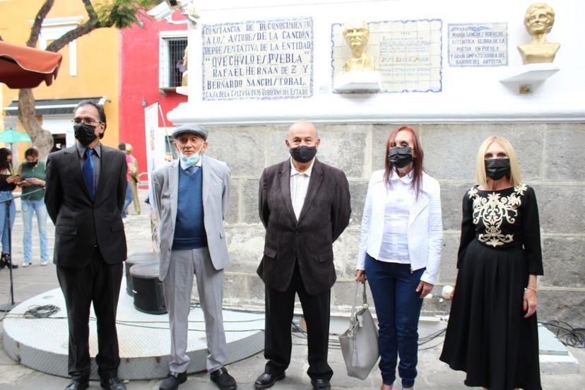 Devela Cultura busto de José Recek en el Barrio del Artista