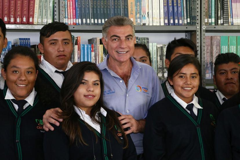 Gobernador da inicio al ciclo escolar 2018-2019 en Tehuitzingo