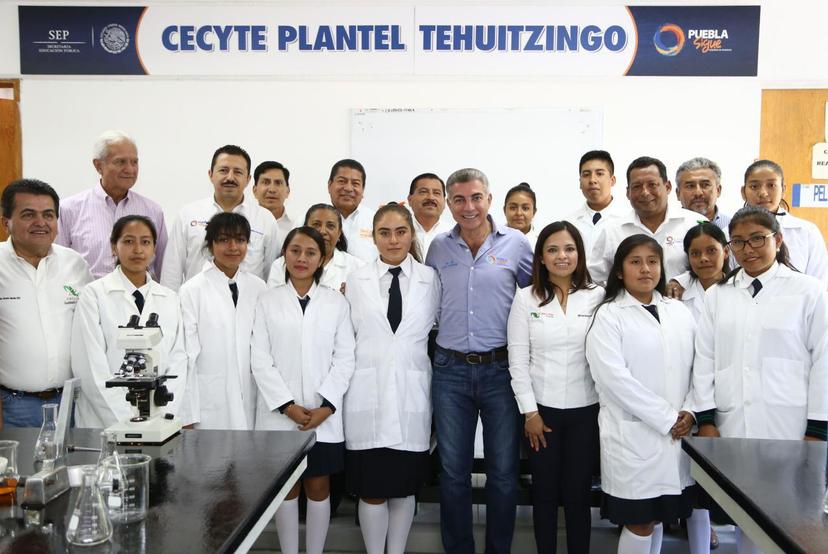 Gobernador da inicio al ciclo escolar 2018-2019 en Tehuitzingo