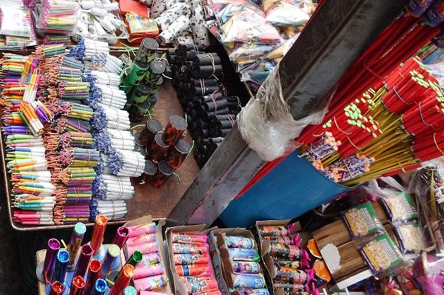 Clausurarán locales en mercados que vendan pirotecnia en Puebla