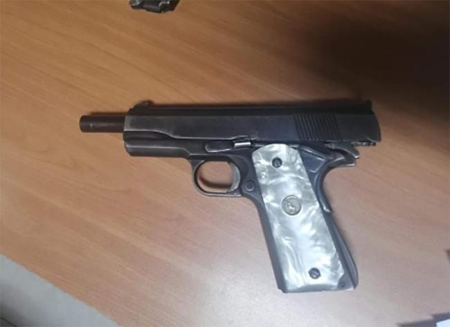 Detiene a joven con pistola y cartuchos útiles en calles de Atlixco