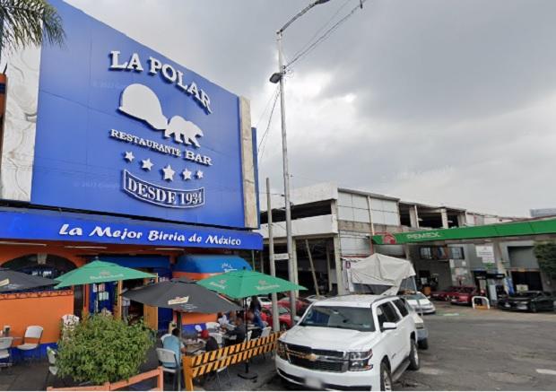 Matan a golpes a cliente de cantina La Polar en la CDMX; detienen a mesero