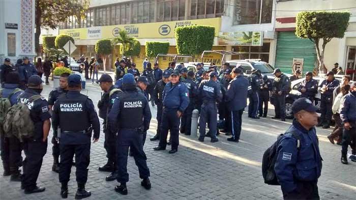 Comuna se va y deja en prisión a policías de Tehuacán