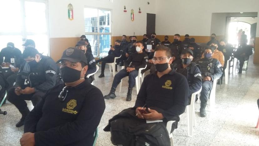 Restringen en Tehuacán emplear colores, uniformes o diseños de fuerzas armadas 