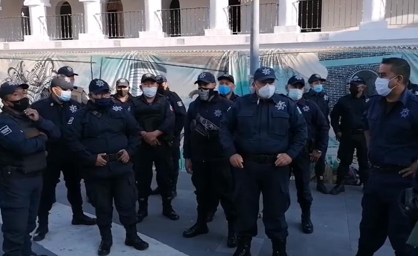 Policías de Izúcar también protestan por la inseguridad