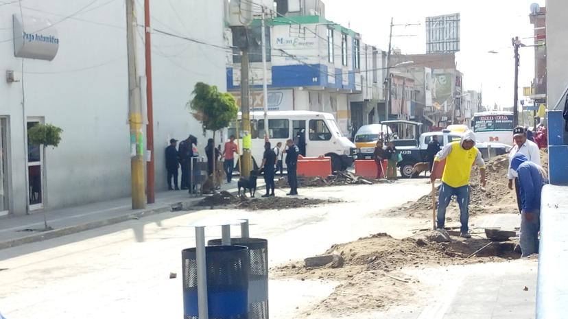 Policía vigila obra de corredor gastronómico en Texmelucan