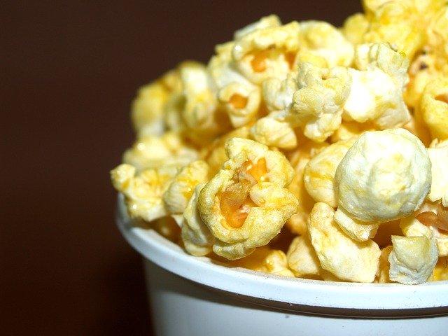 Alerta Profeco sobre peligro de comer palomitas de microondas