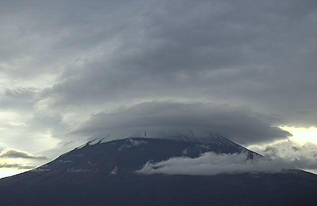 Popocatépetl registra tres sismos y 467 minutos de tremor