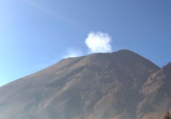 Popocatépetl registra 17 exhalaciones en 24 horas