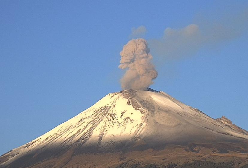 Popocatépetl registra 195 exhalaciones en las últimas horas