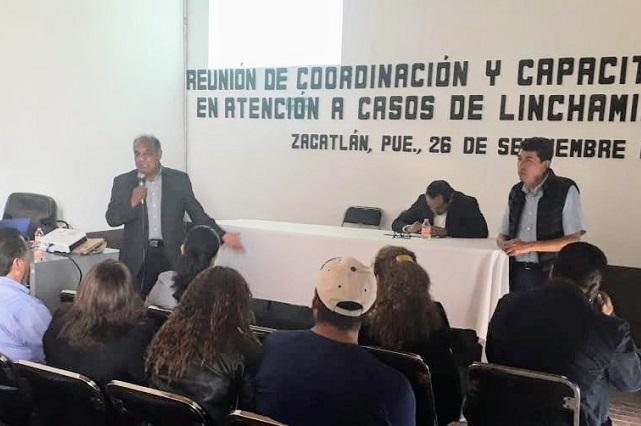 Capacitan a 120 municipios para evitar linchamientos