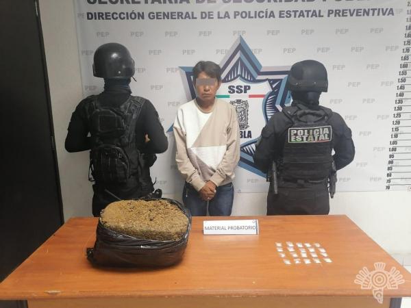 Cae Pánfilo con 5 kilos de marihuana en calles de Xochimehuacan