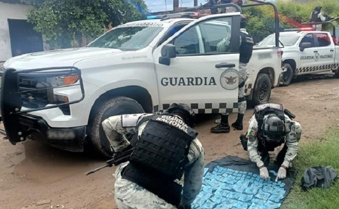 Asegura GN cristal, marihuana y cocaína en Puebla y seis estados