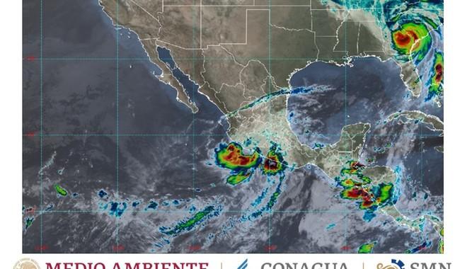 Tormenta tropical John se desplaza lentamente a costas de Michoacán