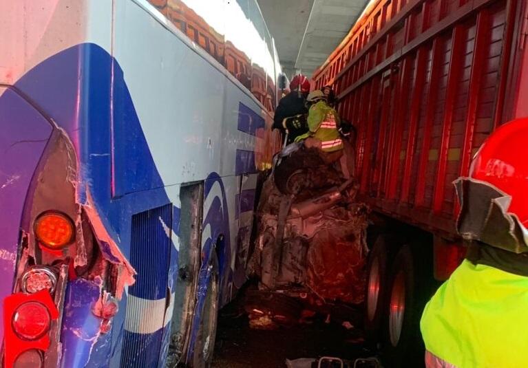 Adolescente muere en accidente de la autopista México-Puebla