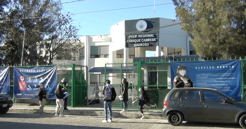 En pugna dirección de la Preparatoria de la BUAP en Tecamachalco