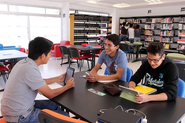 Comienzan clases más de 7 mil estudiantes de prepas BUAP