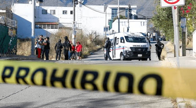 Derrapa motociclista y muere en el Periférico Ecológico