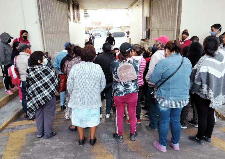 Denuncian que CFE realiza cobros excesivos  a vecinos de Texmelucan