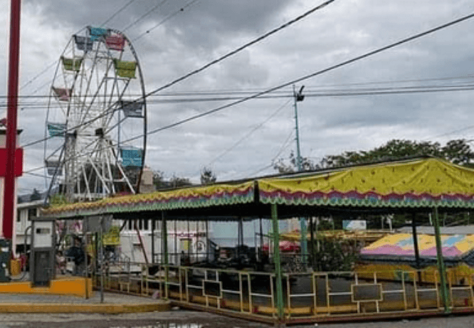 Fallece padre de familia que cayó de rueda de la fortuna en Feria de Tepanco