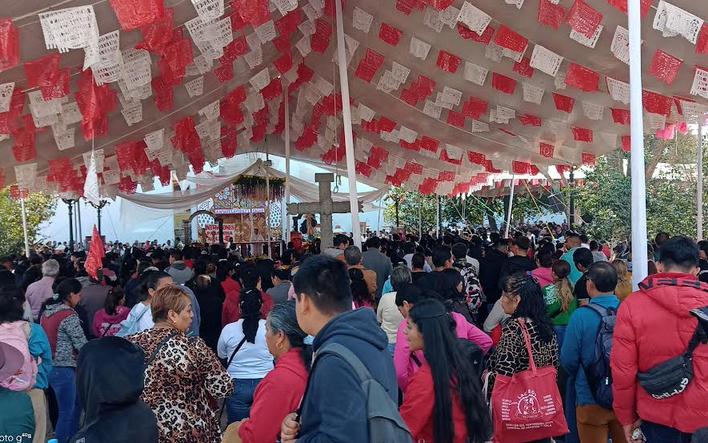 Miles de fieles veneran a la Preciosa Sangre de Cristo en Texmelucan