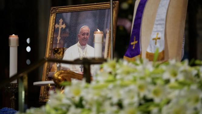 Vaticano cierra oficialmente el luto por el papa Francisco con misa final