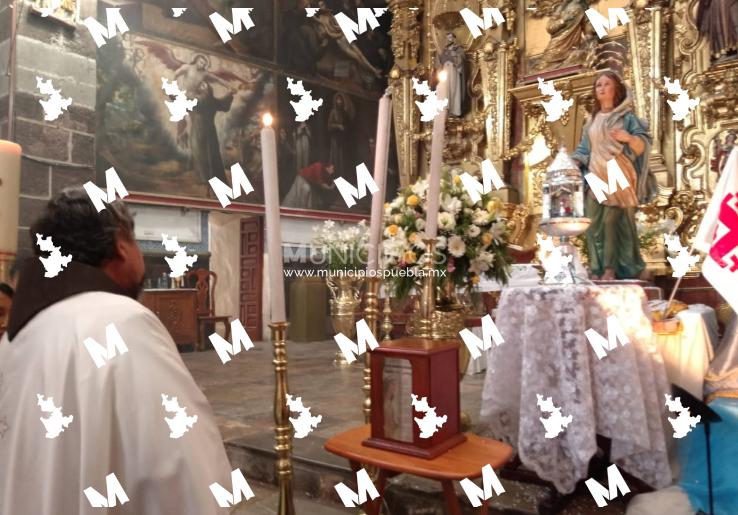 Llega reliquia de la casa de la Virgen María a Texmelucan
