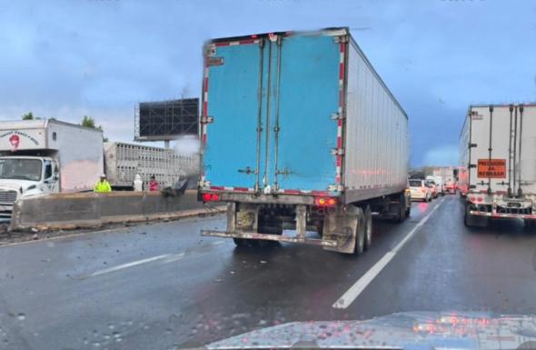 Accidente múltiple en la autopista México–Puebla provoca caos vial en ambos sentidos