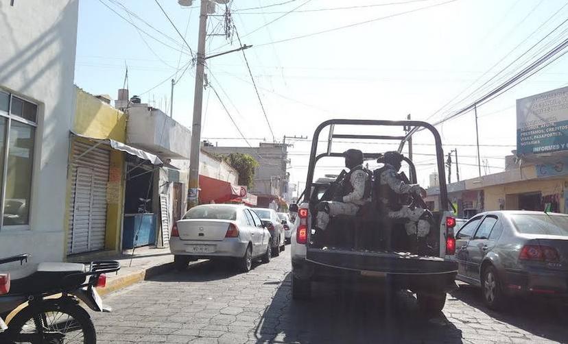 A punta de pistola asaltan a universitaria en Tecamachalco