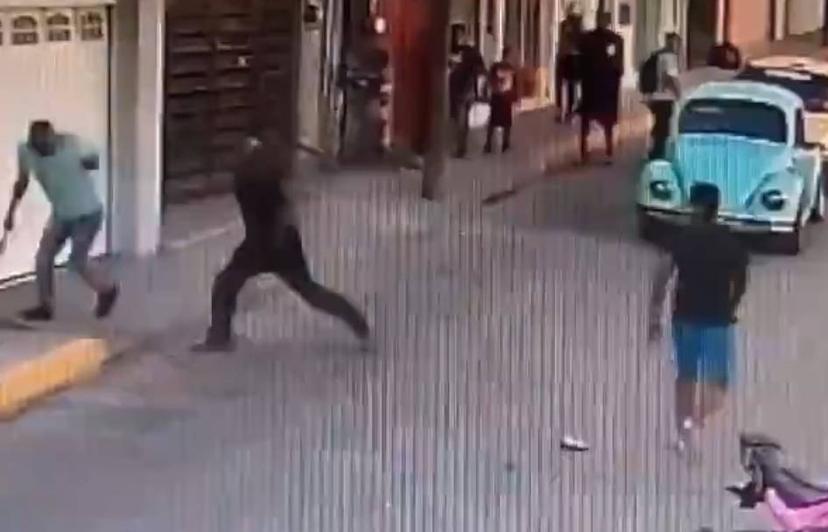 VIDEO Le cercenan mano a Guardia Nacional en trifulca en Oaxaca