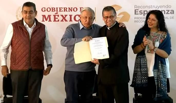 EN VIVO AMLO y Céspedes entregan obras del patrimonio cultural de Puebla