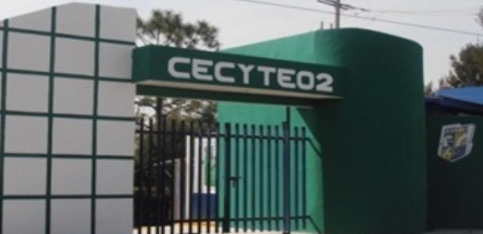 Con disparos comando entra a robar al Cecyte 02 en Tlaxcala y se lleva camioneta 