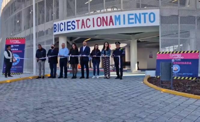 Adán Domínguez encabeza inauguración del Biciestacionamiento Masivo