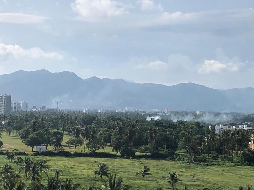 Registran incendios en la zona de Punta Diamante en Acapulco