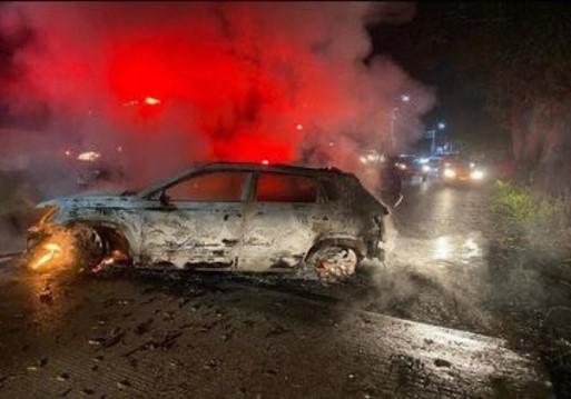 VIDEO Fueron quemados autos, tiendas, hubo asaltos y balaceras en Tabasco