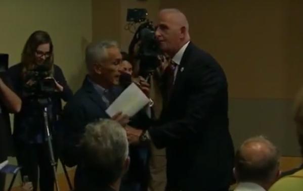 Trump expulsa de conferencia al periodista Jorge Ramos