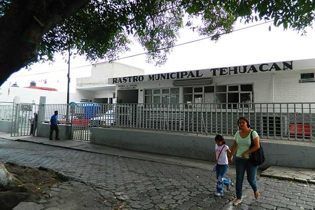 Trabaja rastro de Tehuacán en condiciones insalubres y obsoletas: Unión de Tablajeros 