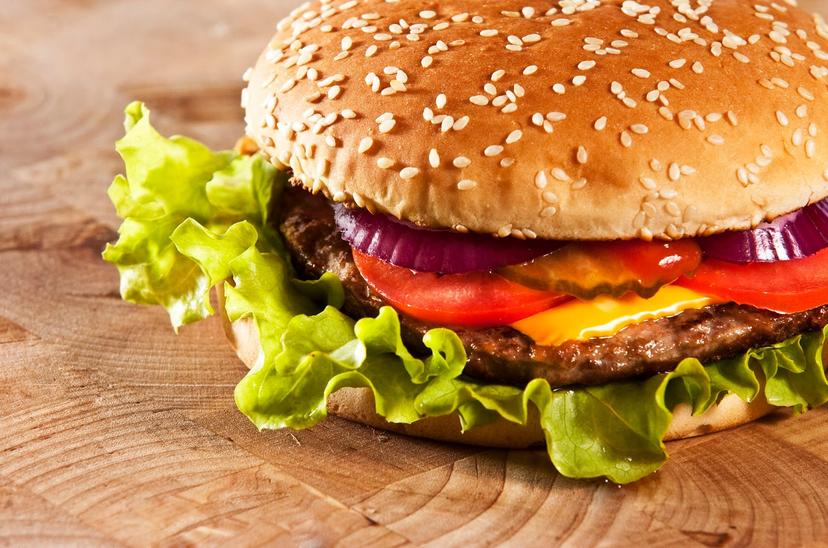 ¡Aunque no lo creas, este miércoles podrás comprar Hamburguesas a 1 peso!, aquí te decimos donde